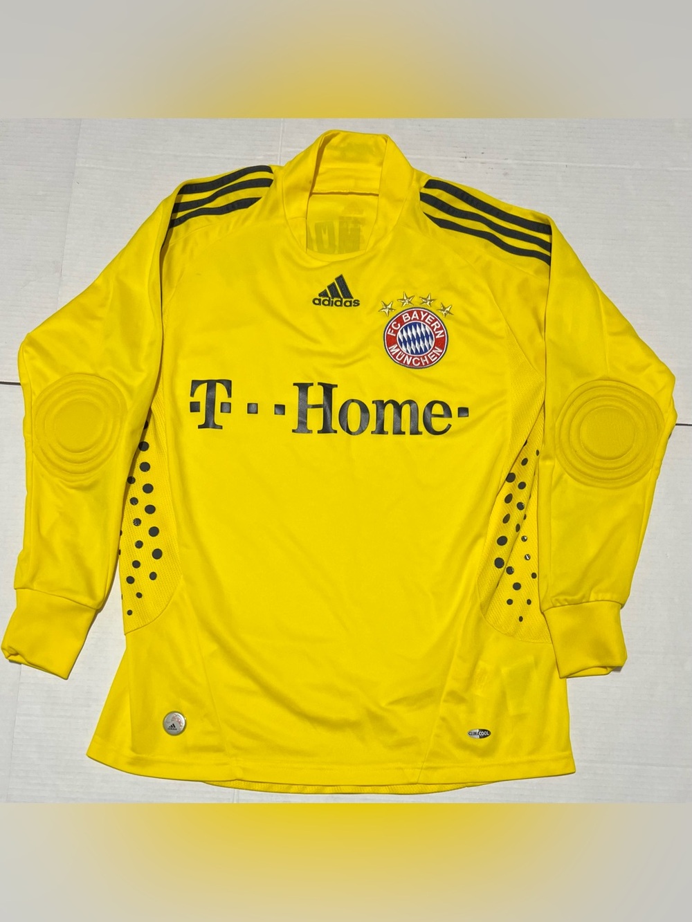 Vintage Adidas Fc Bayern Munich 2008 Goalkeeper Jersey Yellow Large Jersey
